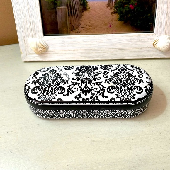 Brighton eyeglasses case metal - Picture 1 of 7